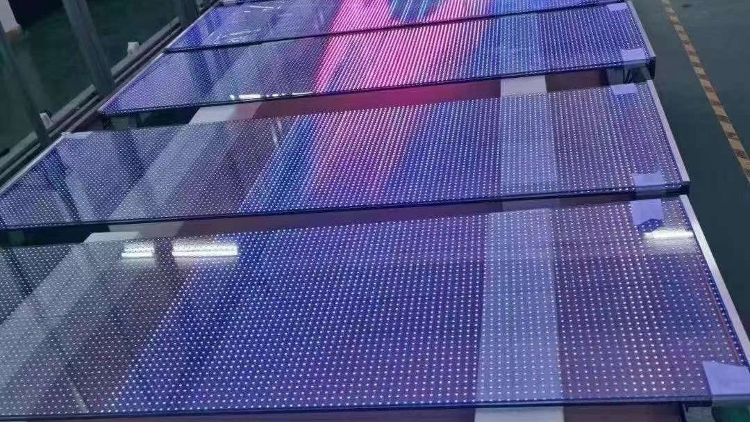 2024亮化新潮流，LED光電玻璃屏